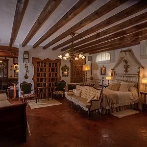 Mazari Apartment